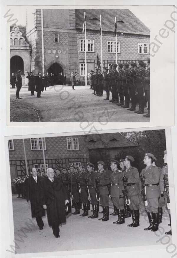  - 2x Prezidenti, Zápotocký, Gottwald, vojenství, voják, nástup, uniforma