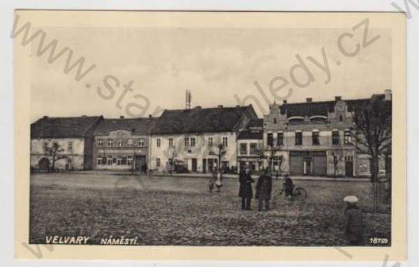  - Velvary (Kladno), náměstí, bicykl