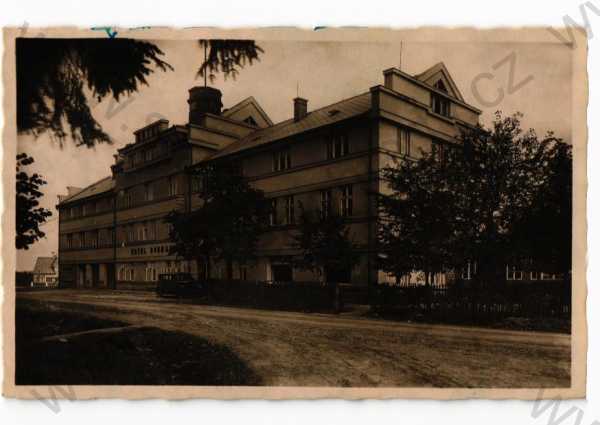  - Babylon, Domažlice, částečný záběr města, hotel