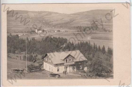  - Hory Orlické, horská bouda Panorama ve Dříši, v pozadí obec Deštná
