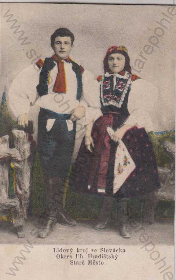  - Muž a žena v kroji, Uherské Hradiště, kolorovaná
