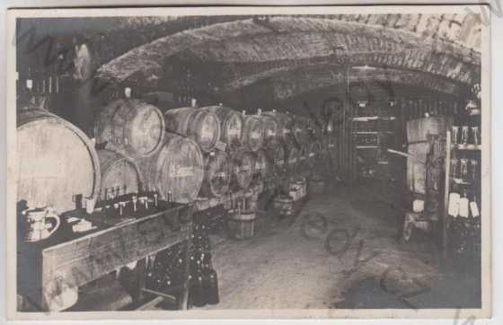  - Vinný sklípek, razítko Liberec , cca  1930