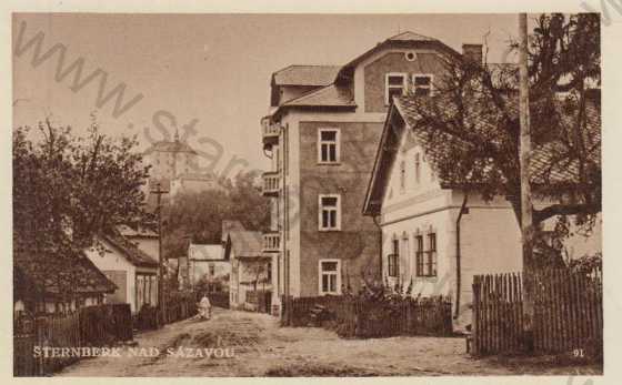  - Šternberk nad Sázavou, partie, hrad v pozadí