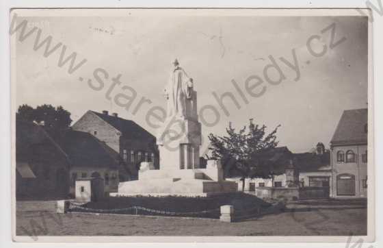  - Libáň - pomník Jan Hus, foto Novotný