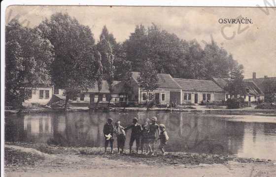  - Osvračín (Domažlice), chlapci u rybníka