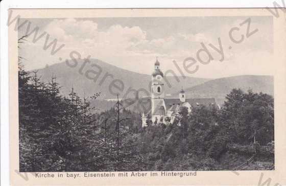  - Šumava, kostel v Bavorsku, v pozadí Železná Ruda a Javor