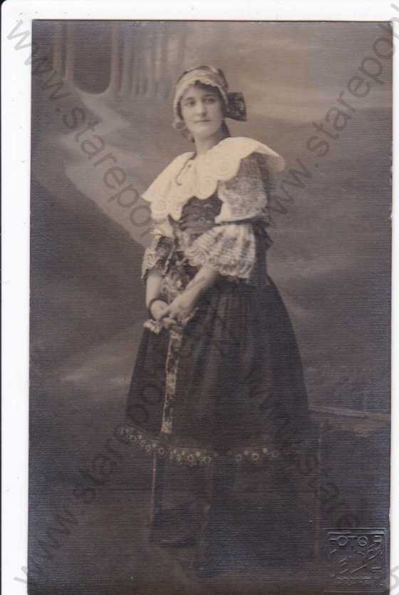  - Operní pěvkyně, Marie Chmelová, dcera operního pěvce Váši Chmela, foto Jelínek, slepotisk
