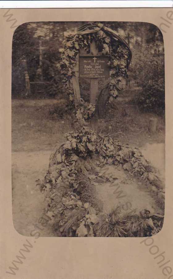  - Hrob vojáka, náhrobek: Hier ruht + im Frieden, Feldwebel Kouba Jozef, Inf.Regt:N=92.3, Ers.komp., geb 1881 in Teplitz-Böhmen, gest.18.8.1916