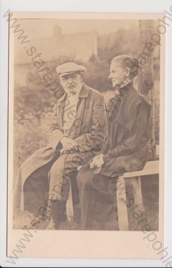  - Alois Jirásek a manželka Marie Podhajská