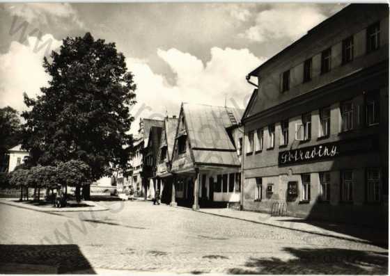  - Rokytnice v Orlických horách Rychnov n. Kněžnou náměstí obchod ORBIS foto F. Kubík