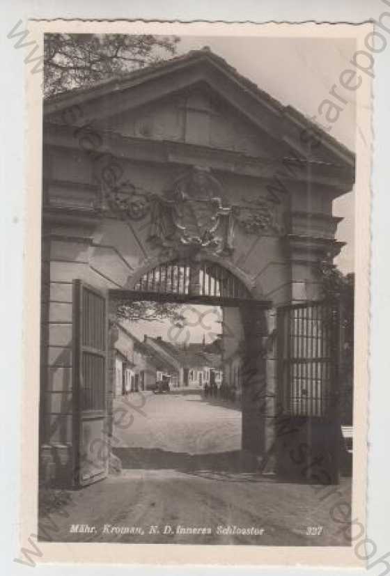  - Moravský Krumlov (Mähr. Kromau) - Znojmo, brána, automobil