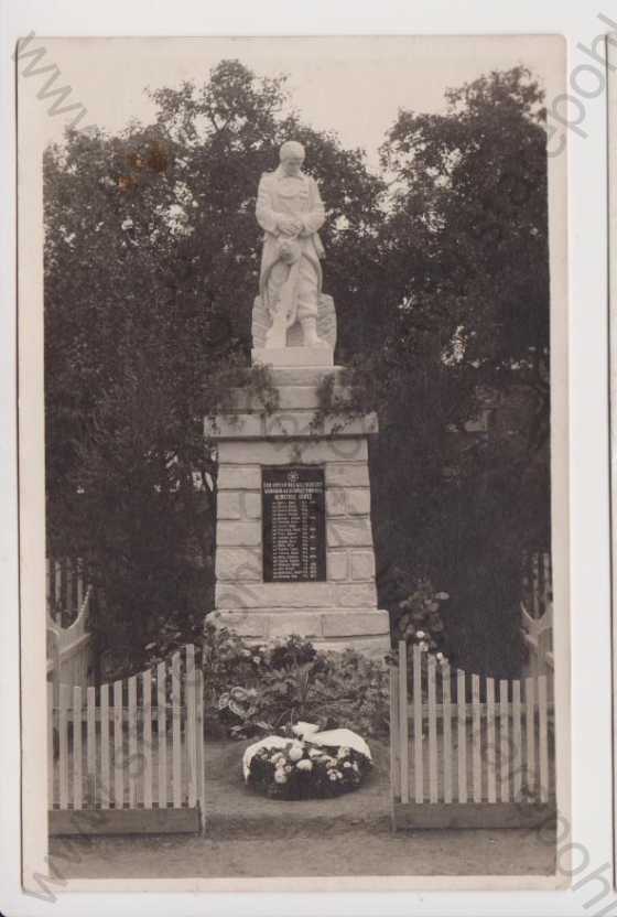  - Hradec nad Moravicí (Grätz) - pomník padlých