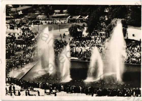  - Slovanská zemědělská výstava, Praha 1948, fontána, Bromografia
