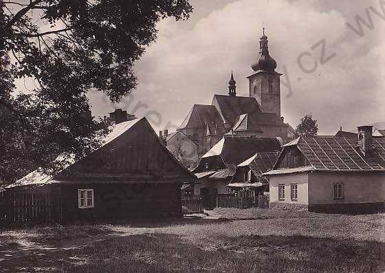  - Frenštát pod Radhoštěm (Nový Jičín), částečný záběr města, kostel