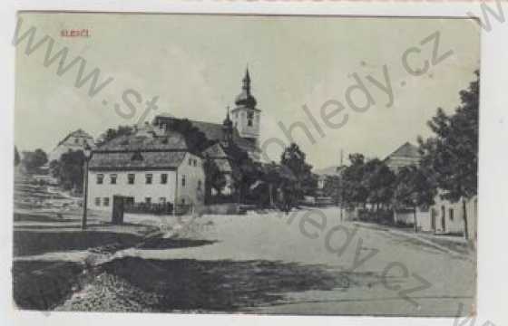  - Kleční (Domažlice), pohled ulicí, kostel