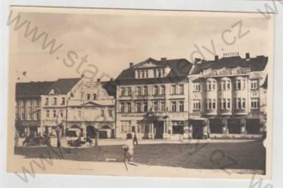  - Pelhřimov, náměstí, hotel, Grafo Čuda Holice