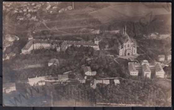  - Kutná Hora, pohled na město z výšky, chrám sv. Barbory