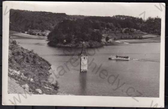  - Partie z jezera na Vranovské přehradě, Bítov (Znojmo), částečný záběr, loď, věž kostela, Fototypia-Vyškov