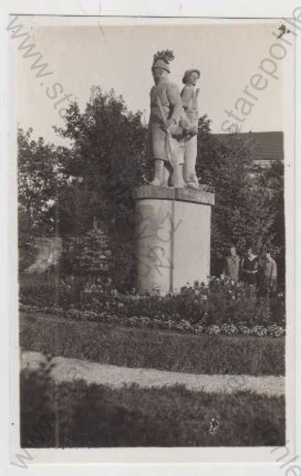  - Moravské Budějovice (Třebíč), pomník, socha