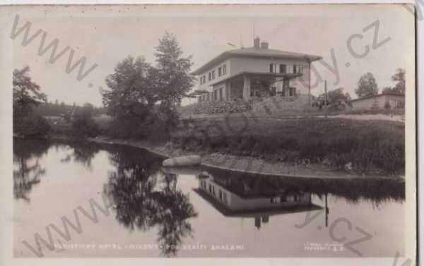  - Milovy (Pod Devíti skalami, Sněžné, Žďár nad Sázavou), turistický hotel, foto Vomáčka
