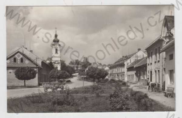  - Tršice (Olomouc), náměstí, kostel