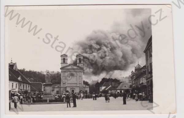 - Bučovice - požár kostel, náměstí, foto Souček