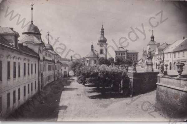  - Manětín (Plzeň), náměstí, kostel, zámek