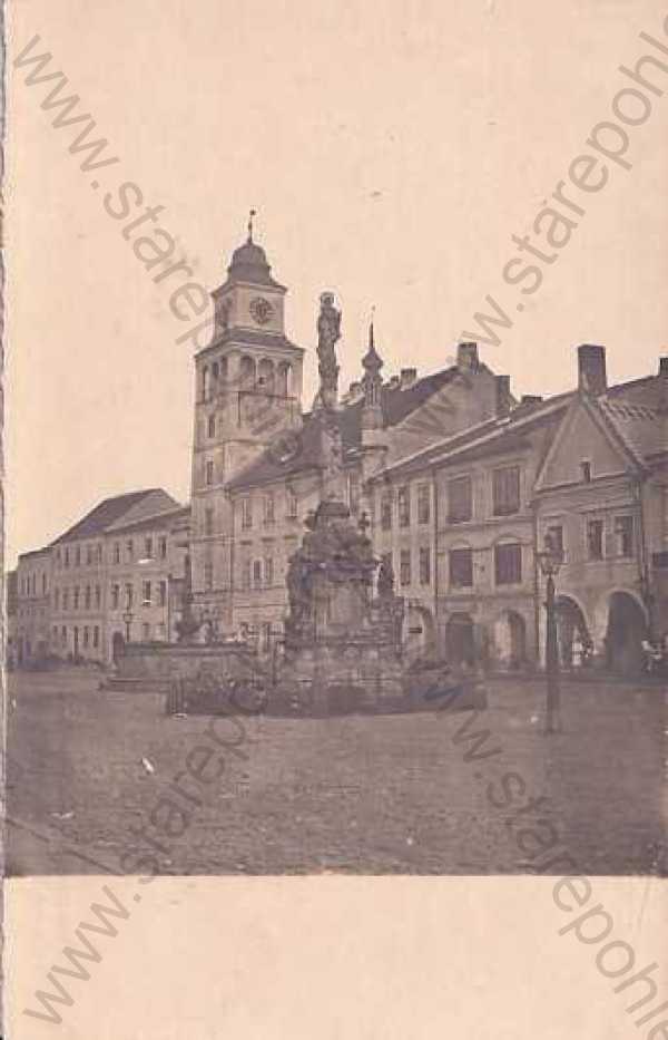  - Třeboň, Jindřichův Hradec, Palackého náměstí, sloup