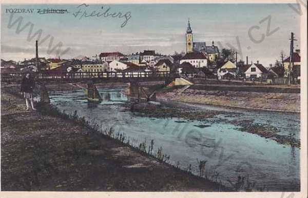  - Příbor - Freiberg (Nový Jičín), kolorovaná, celkový pohled, kostel, most, řeka, postava