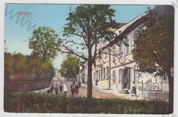  - Holice (Pardubice), pohled ulicí, kolorovaná