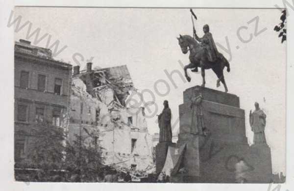  - Praha 1, Václavské náměstí, Socha sv. Václava, osvobození 1945