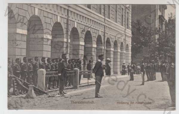  - Terezín (Theresienstadt) - Litoměřice, voják, nástup, přehlídka