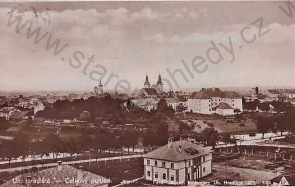  - Uherské Hradiště, celkový pohled, kostel