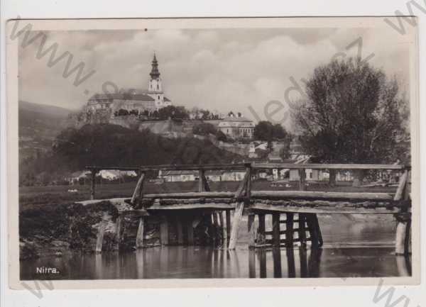  - Slovensko - Nitra - dřevěný most, hrad