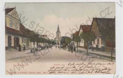 - Horní Jelení (Pardubice), pohled ulicí, kostel, Kostelní ulice, kůň, povoz, kolorovaná
