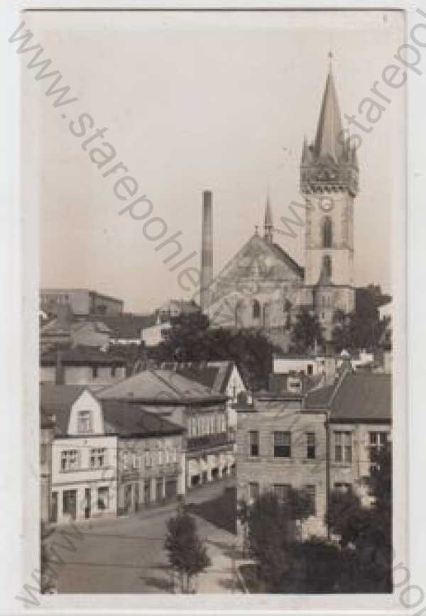  - Dvůr Králové nad Labem (Trutnov), kostel, částečný záběr města