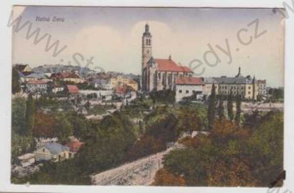 - Kutná hora, kostel, částečný záběr města, kolorovaná