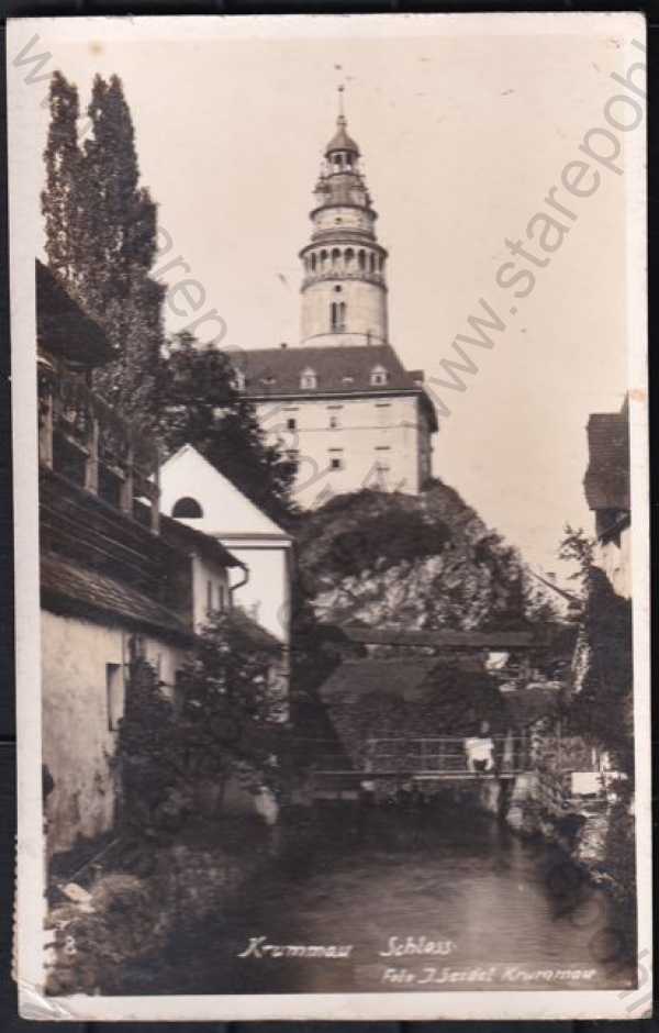  - Český Krumlov (Krummau), hrad a zámek, částečný pohled, řeka