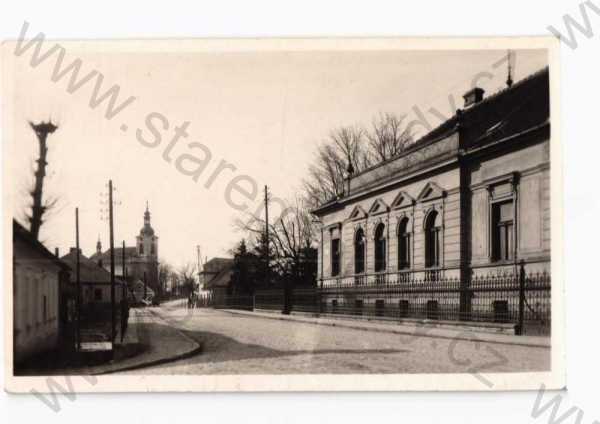  - České Meziříčí, Rychnov nad Kněžnou, částečný záběr města, Grafo Čuda Holice, pohled ulicí