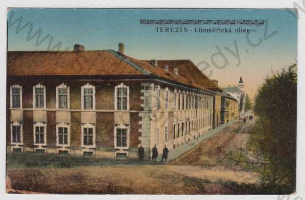  - Terezín (Litoměřice), pohled ulicí, kolorovaná