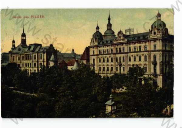  - Plzeň, částečný záběr města, hotel