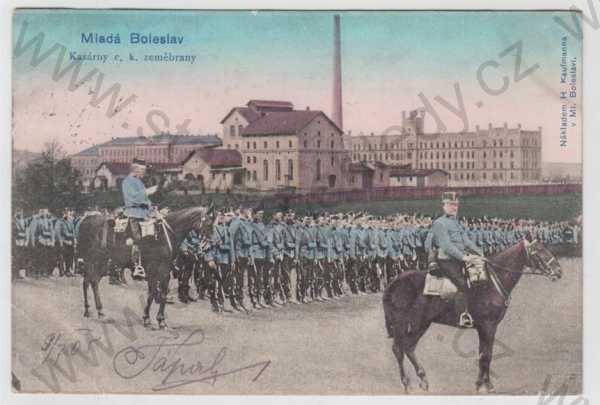  - Mladá Boleslav, kasárny, voják, unforma, nástup, kůň, kolorovaná, koláž