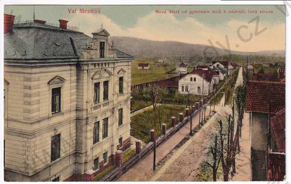  - Valašské Meziříčí - nová čtvrť od gymnázia dolů k nádraží, levá strana, kolorovaná