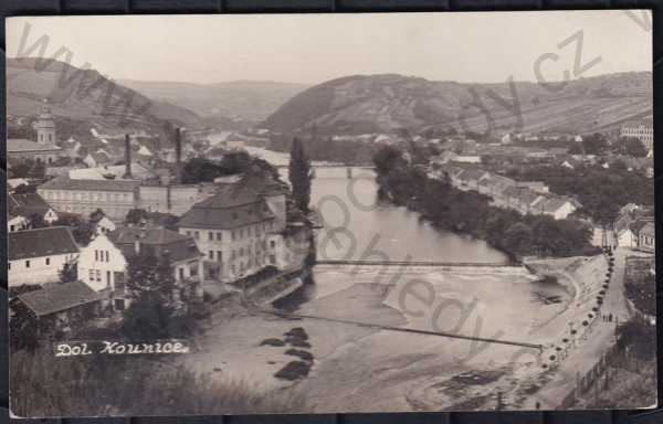  - Dolní Kounice (Brno-venkov), pohled na město z výšky, řeka, kostel