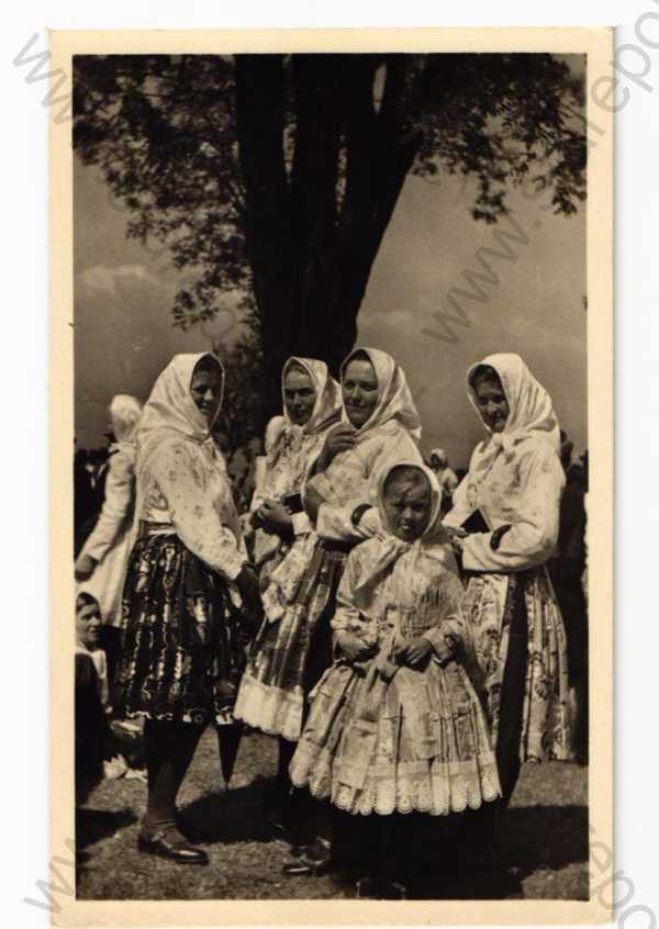  - Moravské kroje, Ostrožsko, pouť u sv. Antonínka nad Blatnicí, ženy v kroji