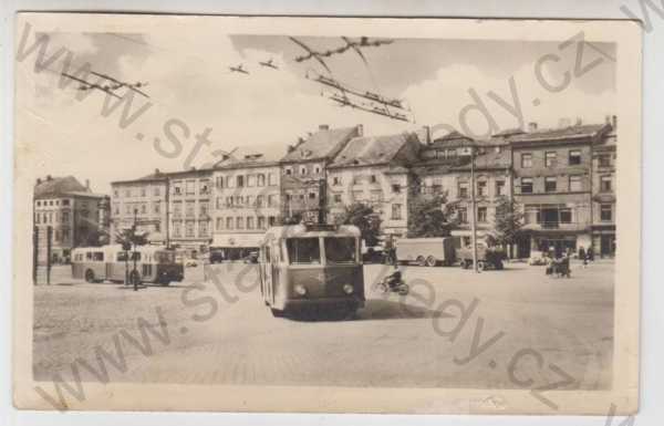  - Jihlava, Masarykovo náměstí, trolejbus, motocykl