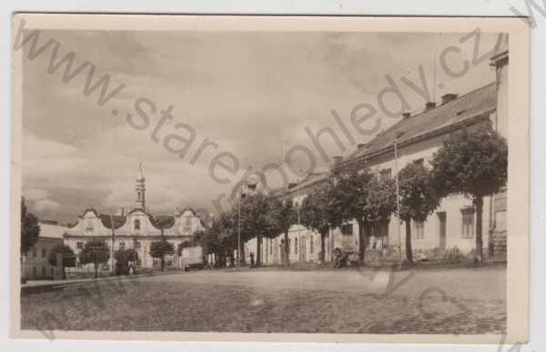  - Kašperské hory (Klatovy), náměstí, autobus, Šumava