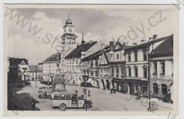 - Třeboň (Jindřichův Hradec), náměstí, automobil, autobus