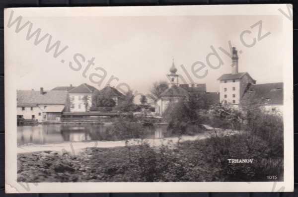  - Trhanov (Domažlice), částečný záběr města, kostel, pivovar, řeka