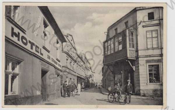  - Hlučín (Opava), pohled ulicí, bicykl, hotel